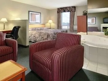 Super 8 By Wyndham Edmonton South Hotel 2*,  Canada